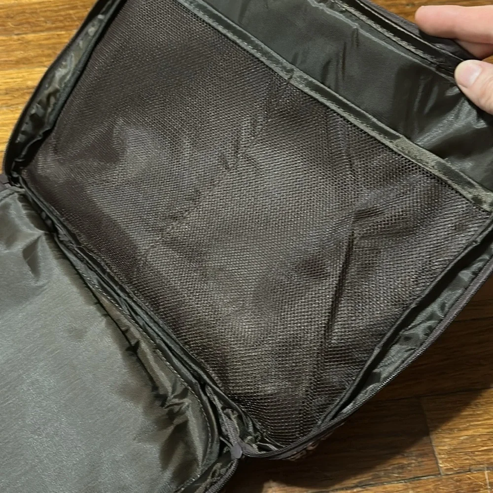 Fairyloot “Ember in the Ashes” Travel Case, NWT